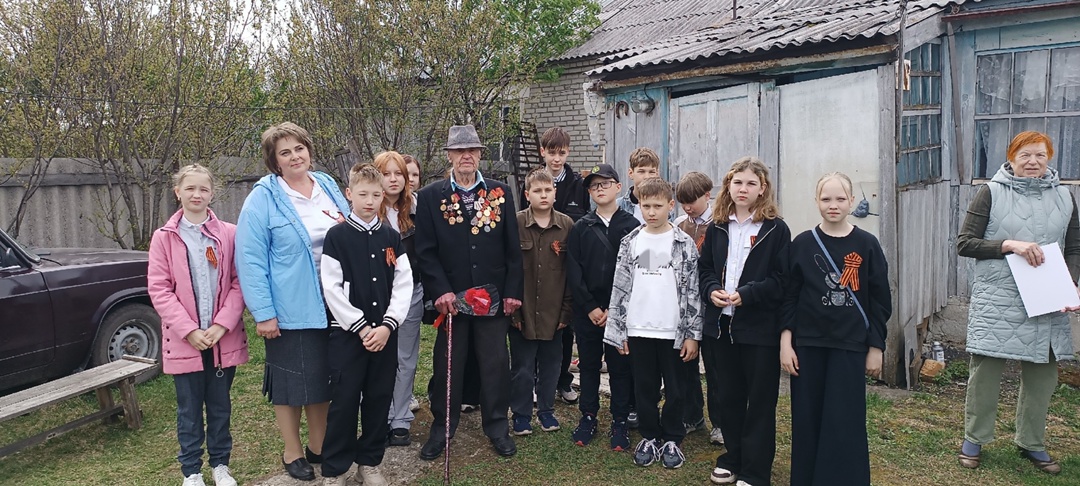 Поздравление ветерана Великой Отечественной войны Селиванова Геннадия Васильевича..